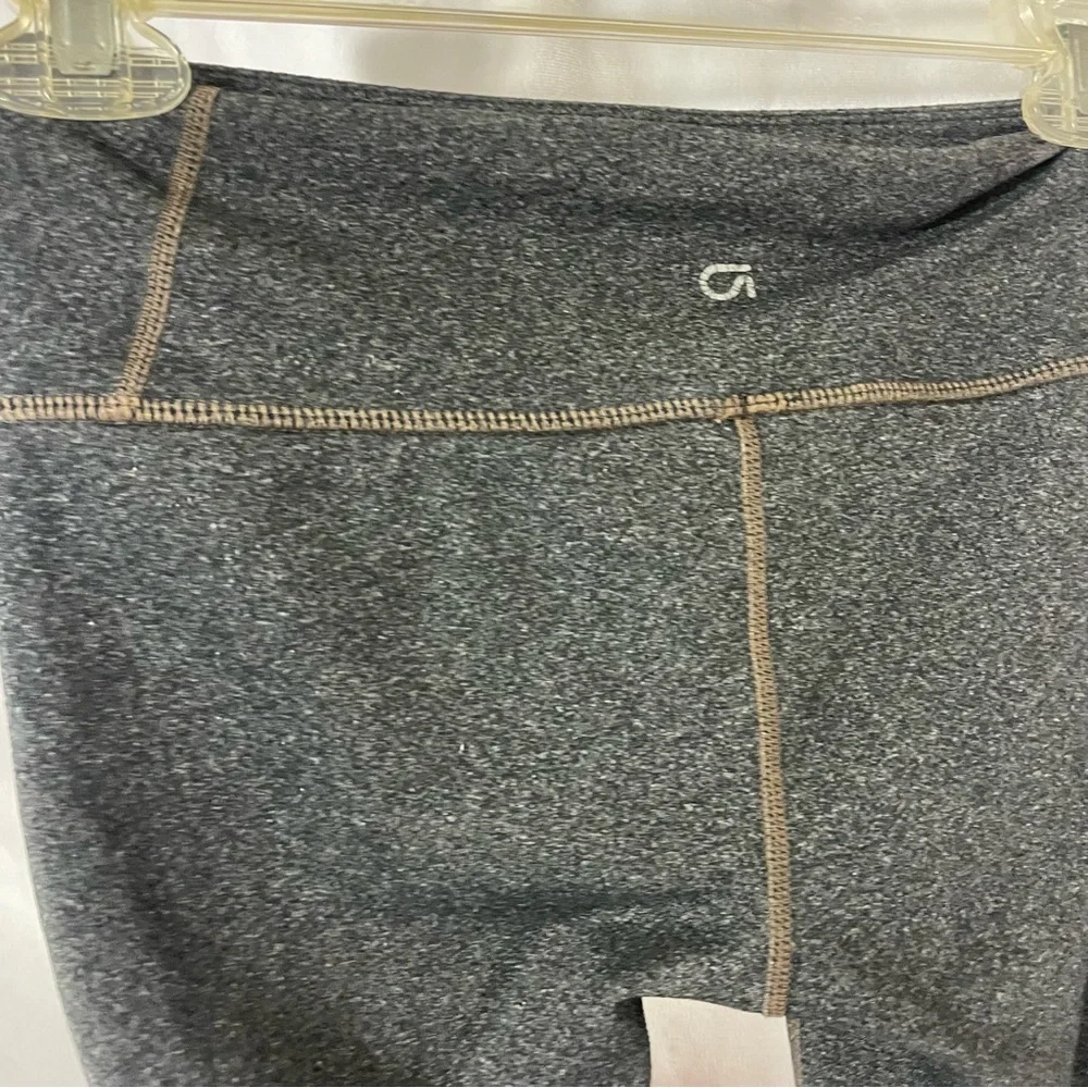 Gapfit gfast Capri workout capris - Picture 6 of 12